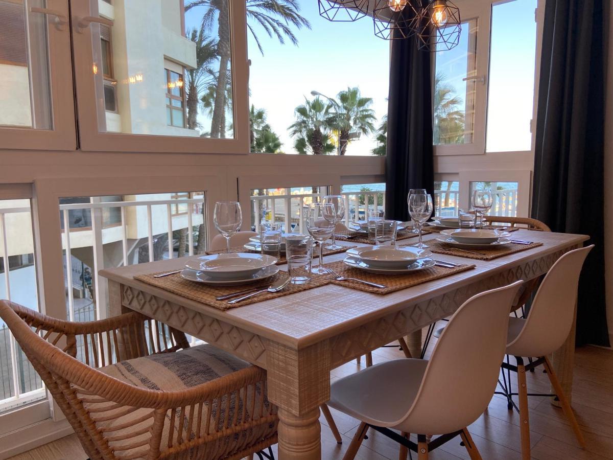 Malagueta Beach Front Mediterranean Apartment Málaga Exterior foto